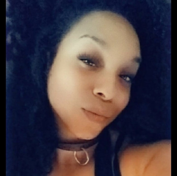 Meet your Posher, Ari - Picture 1 of 1